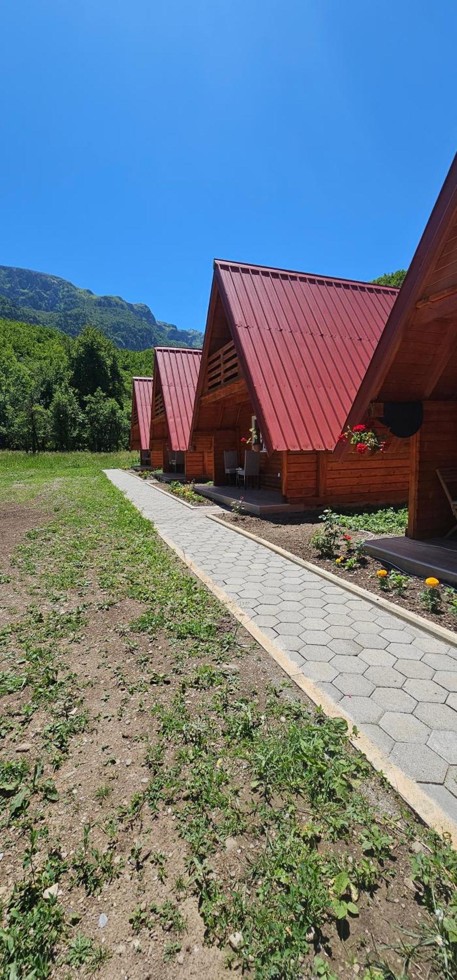 Vila Ekoo Katun Jezerca Vuthaj Exteriér fotografie
