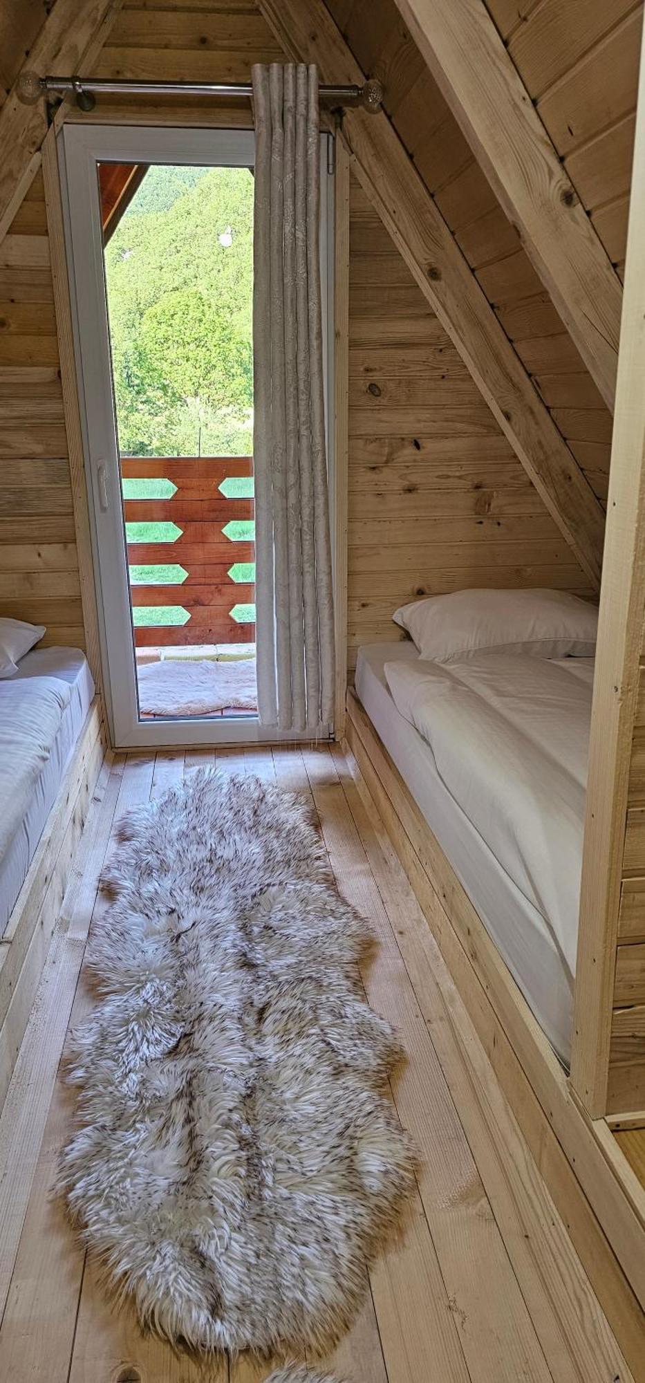 Vila Ekoo Katun Jezerca Vuthaj Exteriér fotografie