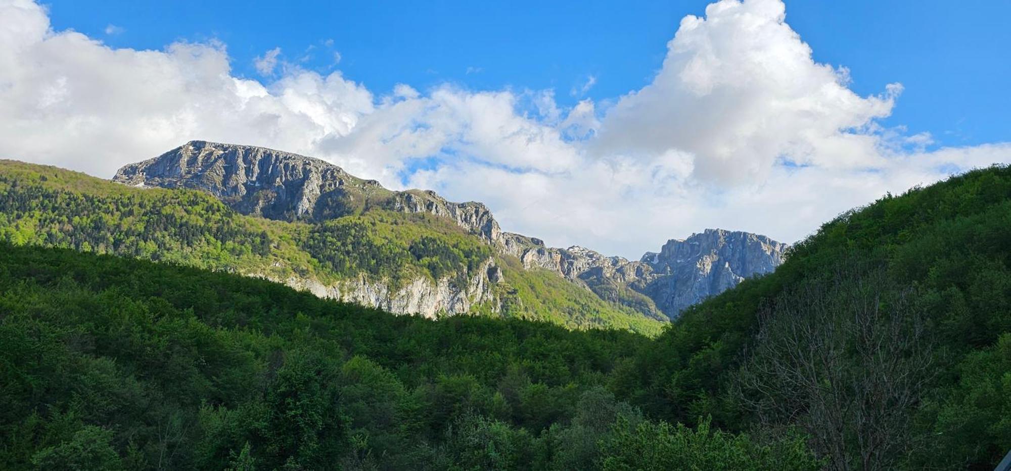 Vila Ekoo Katun Jezerca Vuthaj Exteriér fotografie